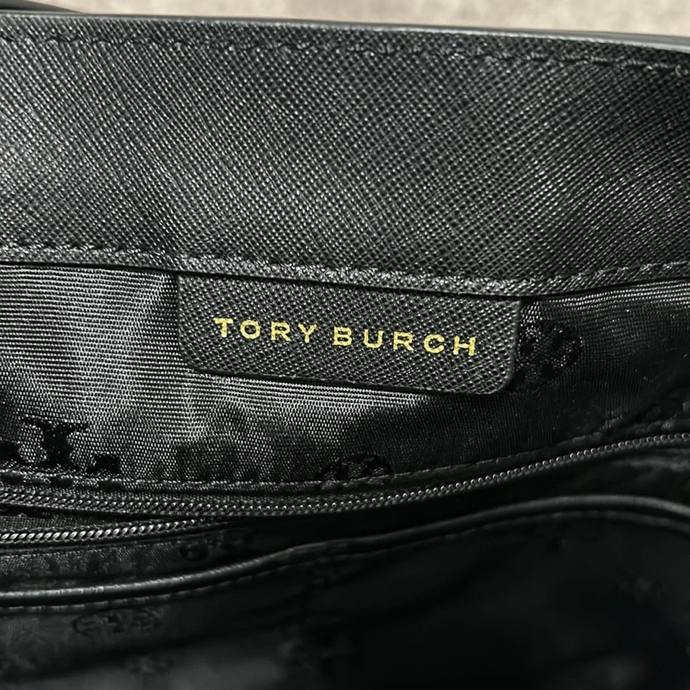 TORY BURCH York Leather Buckle Tote *black* - Picture 12 of 17